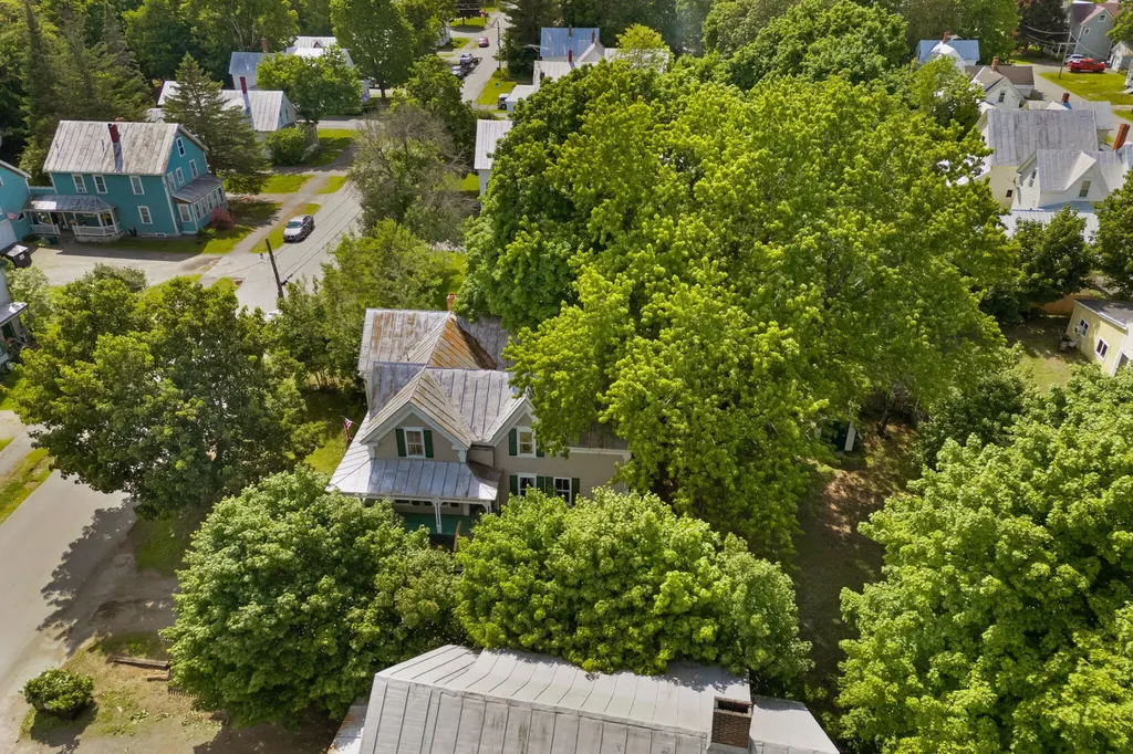 7 Bean Street Madison ME 04950