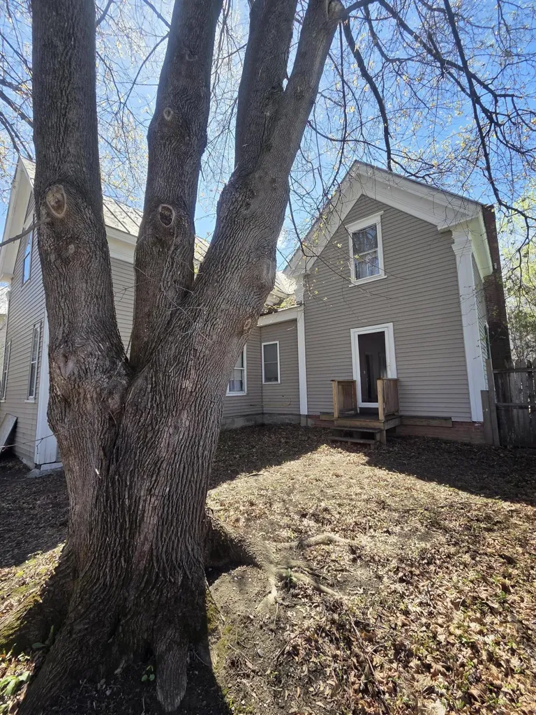 7 Bean Street Madison ME 04950