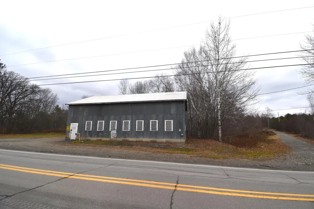 418 Hunnewell Avenue Pittsfield ME 04967