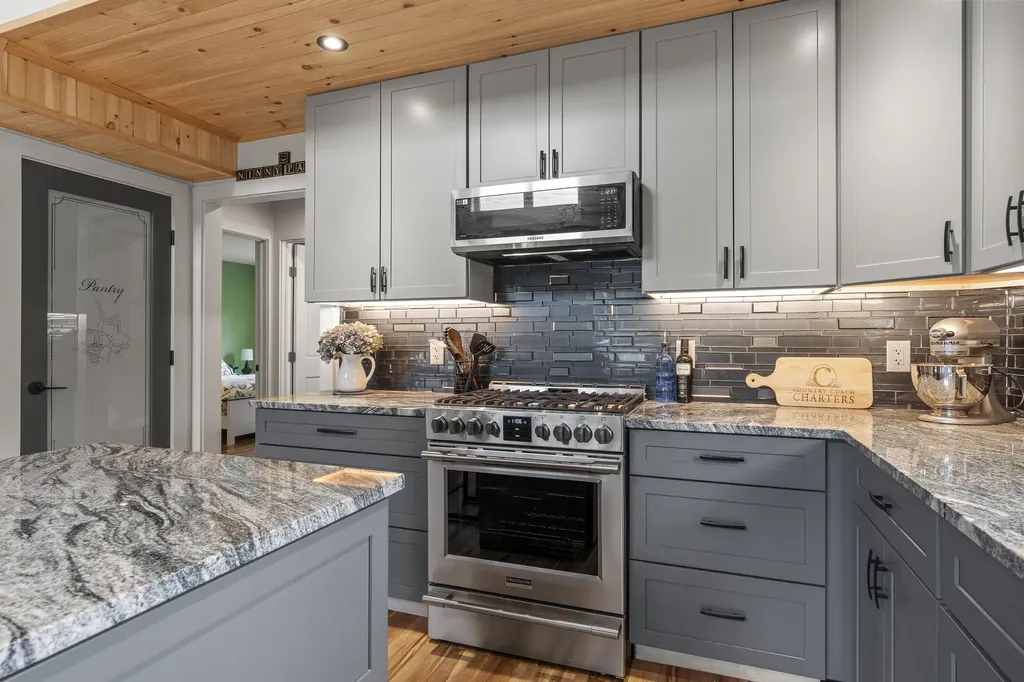 145 E Pond Road Nobleboro ME 04555