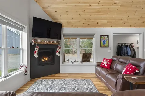 145 E Pond Road Nobleboro ME 04555
