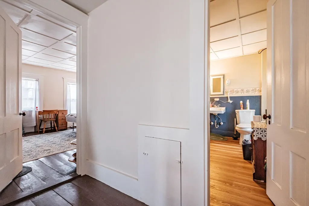 195 Pleasant Street Oxford ME 04270