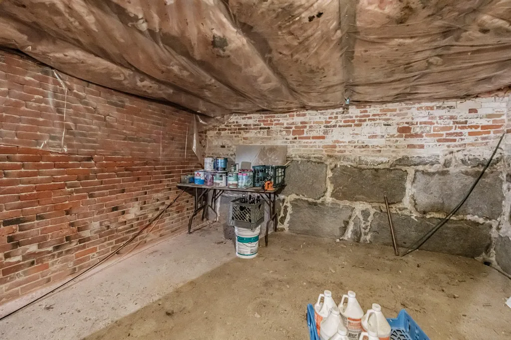 195 Pleasant Street Oxford ME 04270