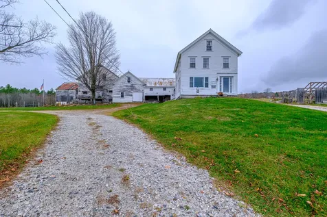 195 Pleasant Street Oxford ME 04270