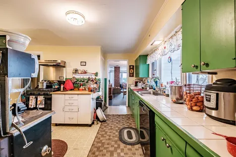 195 Pleasant Street Oxford ME 04270