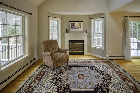 25 Cambridge Court Kennebunk ME 04043