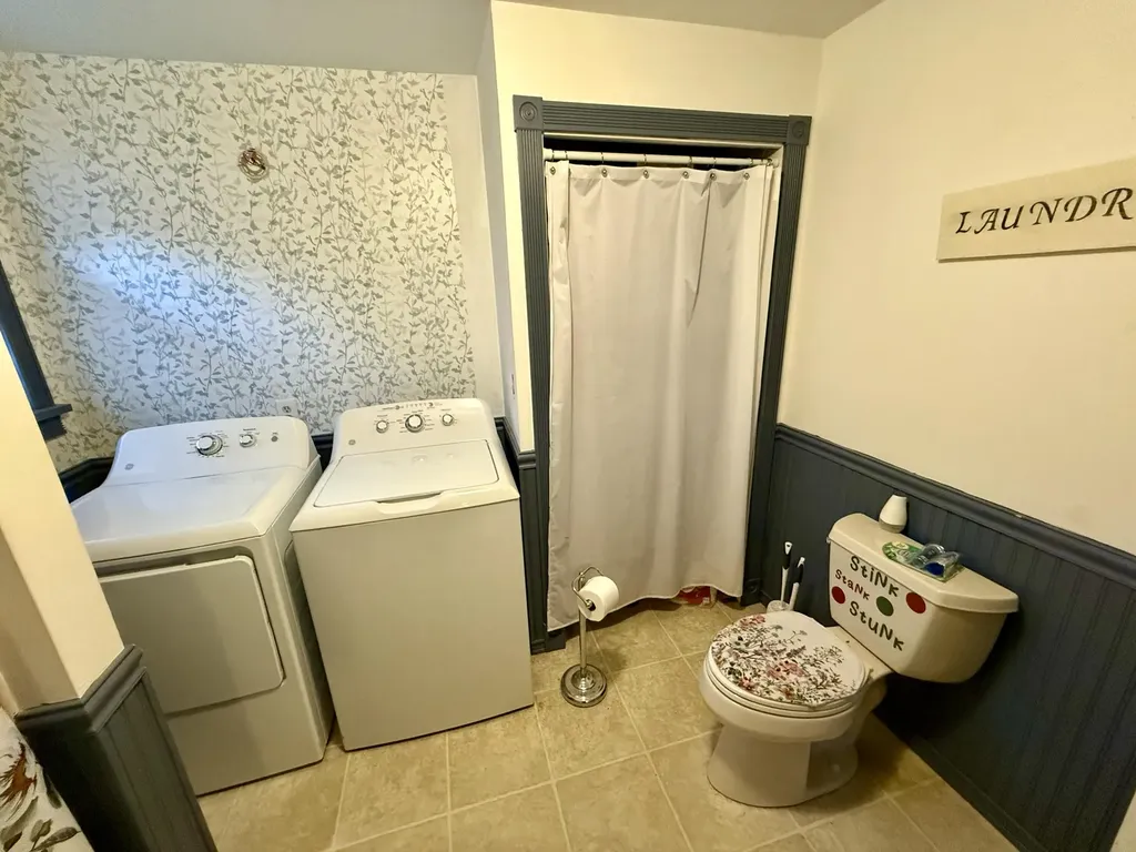 7 Old Lewiston Road Monmouth ME 04265