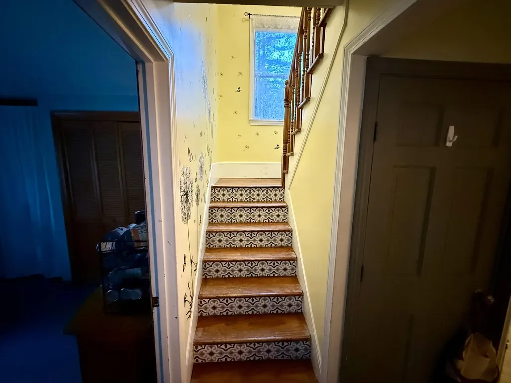 7 Old Lewiston Road Monmouth ME 04265