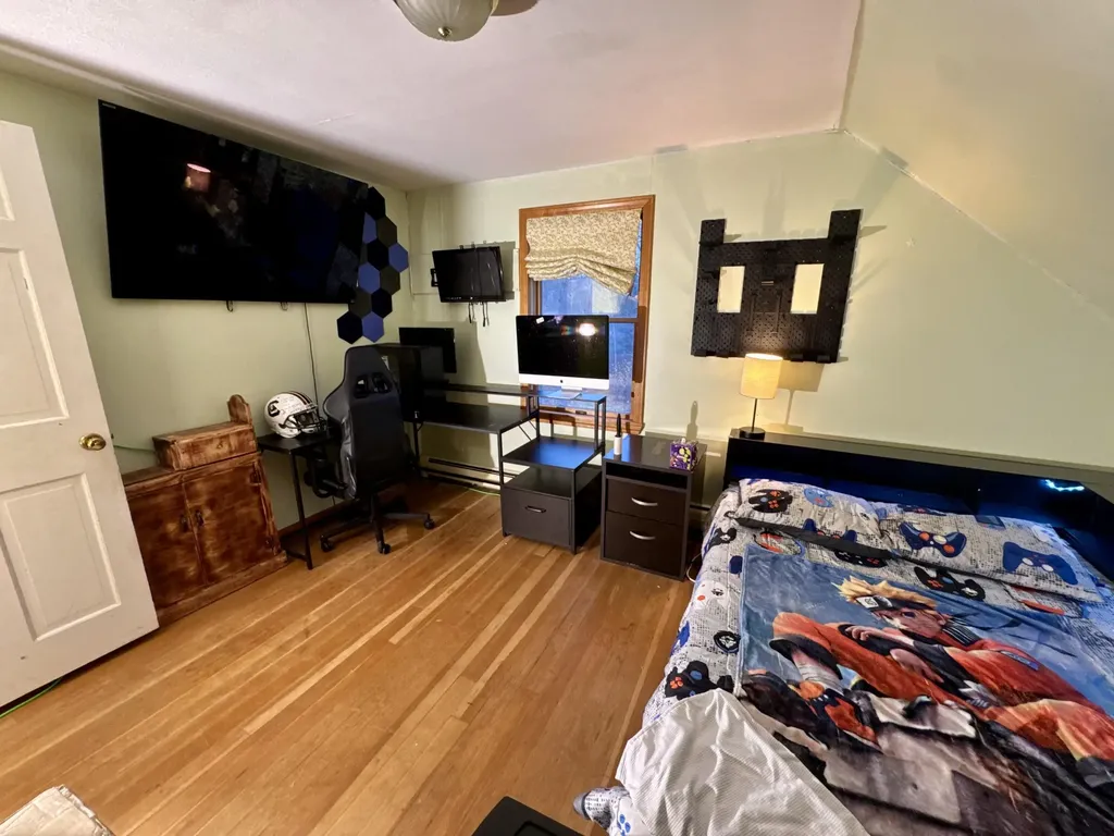 7 Old Lewiston Road Monmouth ME 04265