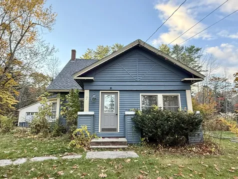 7 Old Lewiston Road Monmouth ME 04265
