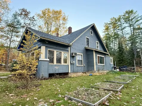 7 Old Lewiston Road Monmouth ME 04265