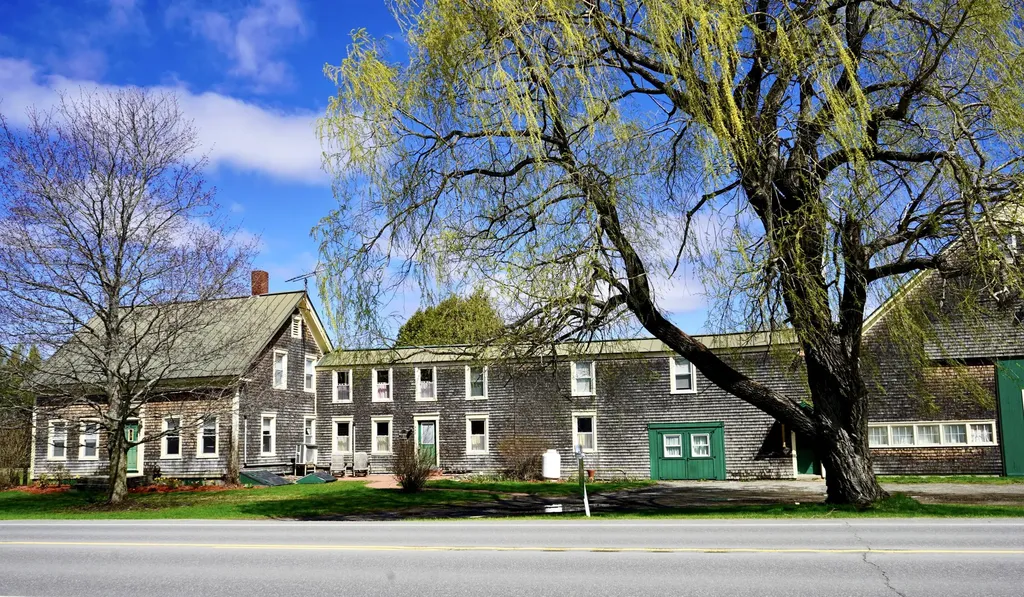 448 Elm Street Newport ME 04953