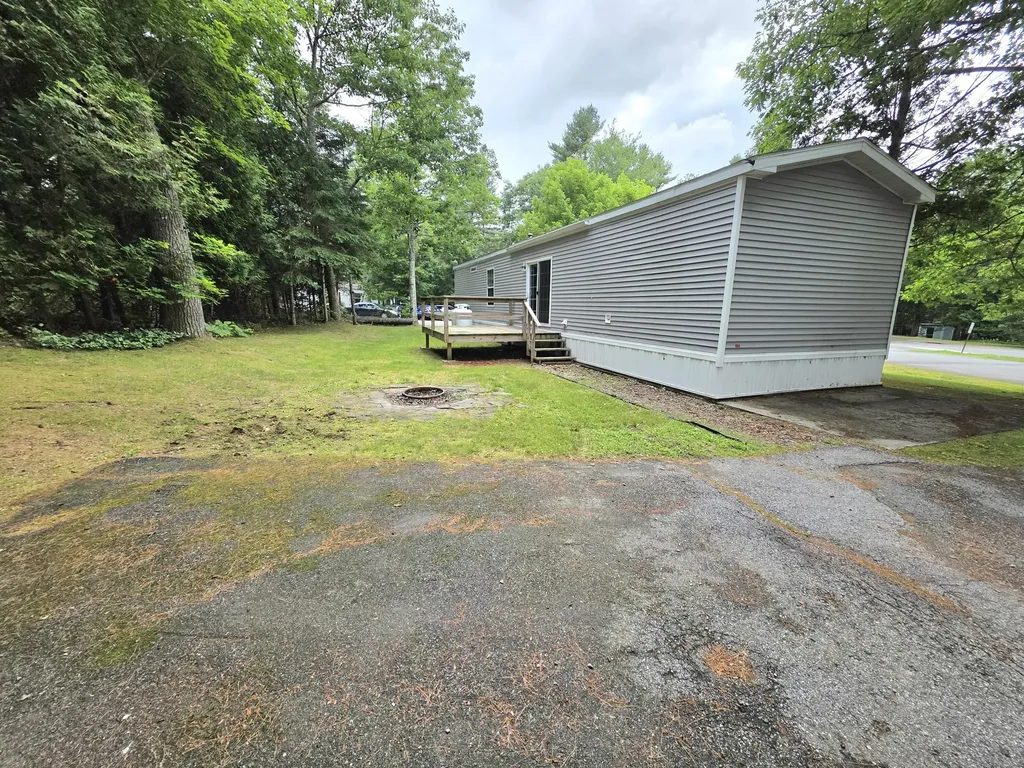 21 Robin Hood Circle Bucksport ME 04416