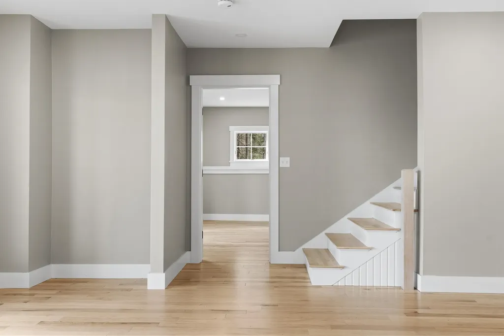 31 Viking Way Bristol ME 04539