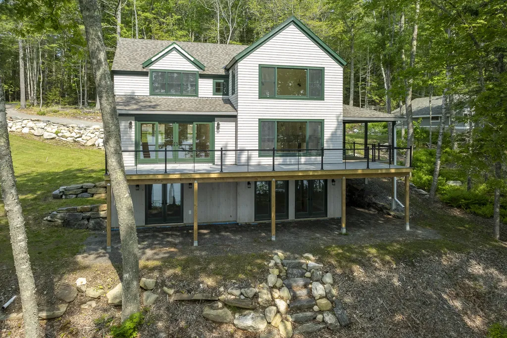 31 Viking Way Bristol ME 04539