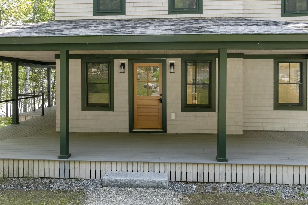 31 Viking Way Bristol ME 04539