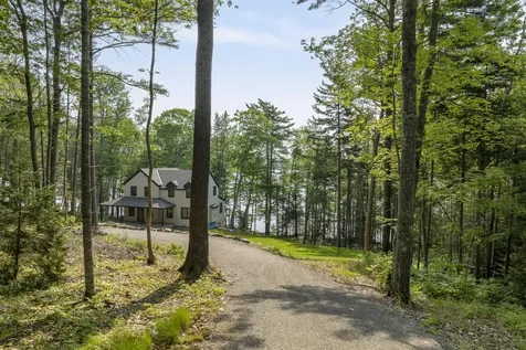 31 Viking Way Bristol ME 04539