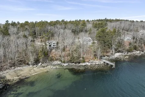 31 Viking Way Bristol ME 04539