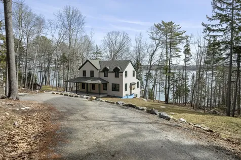 31 Viking Way Bristol ME 04539