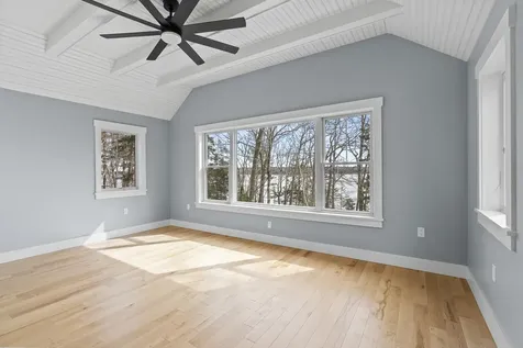 31 Viking Way Bristol ME 04539