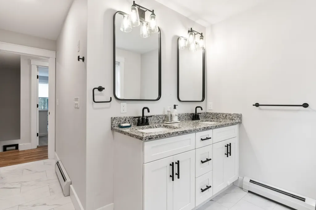 11 Neptune Drive Brunswick ME 04011