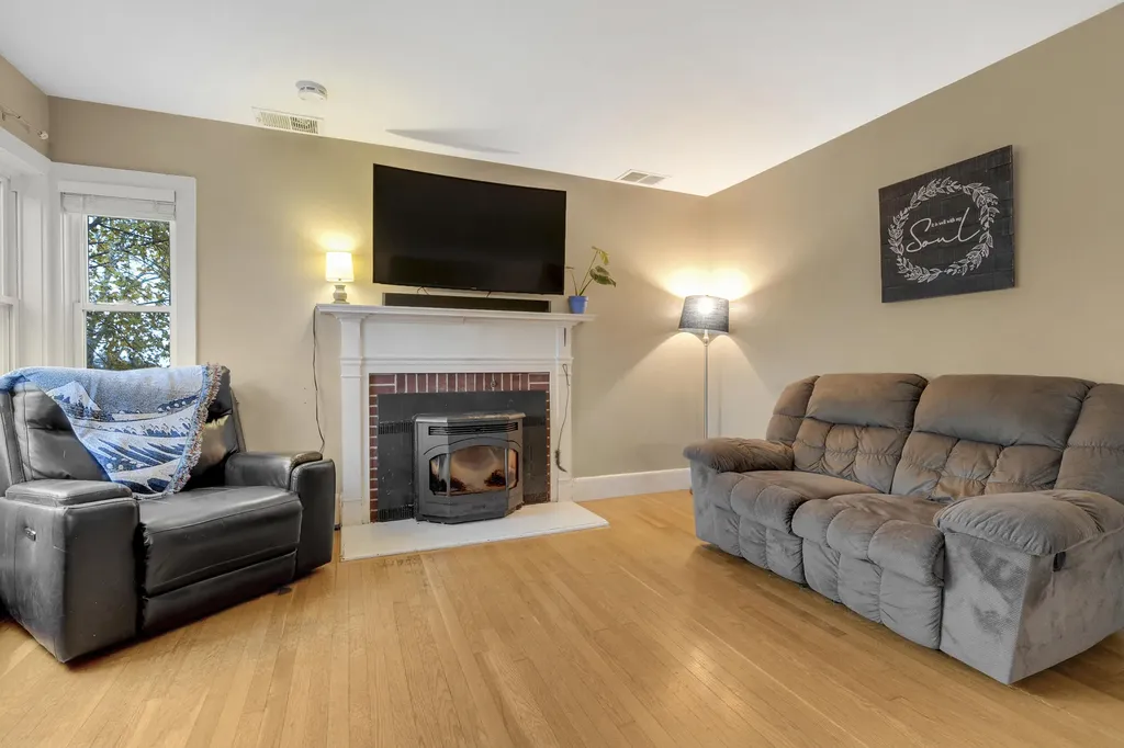 13 Allen Avenue Auburn ME 04210