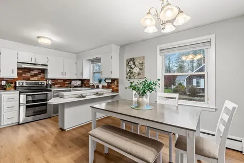11 Hillside Avenue Scarborough ME 04074