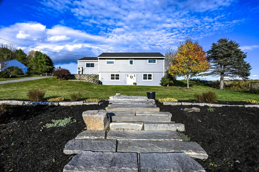 75 Mighty Street Gorham ME 04038