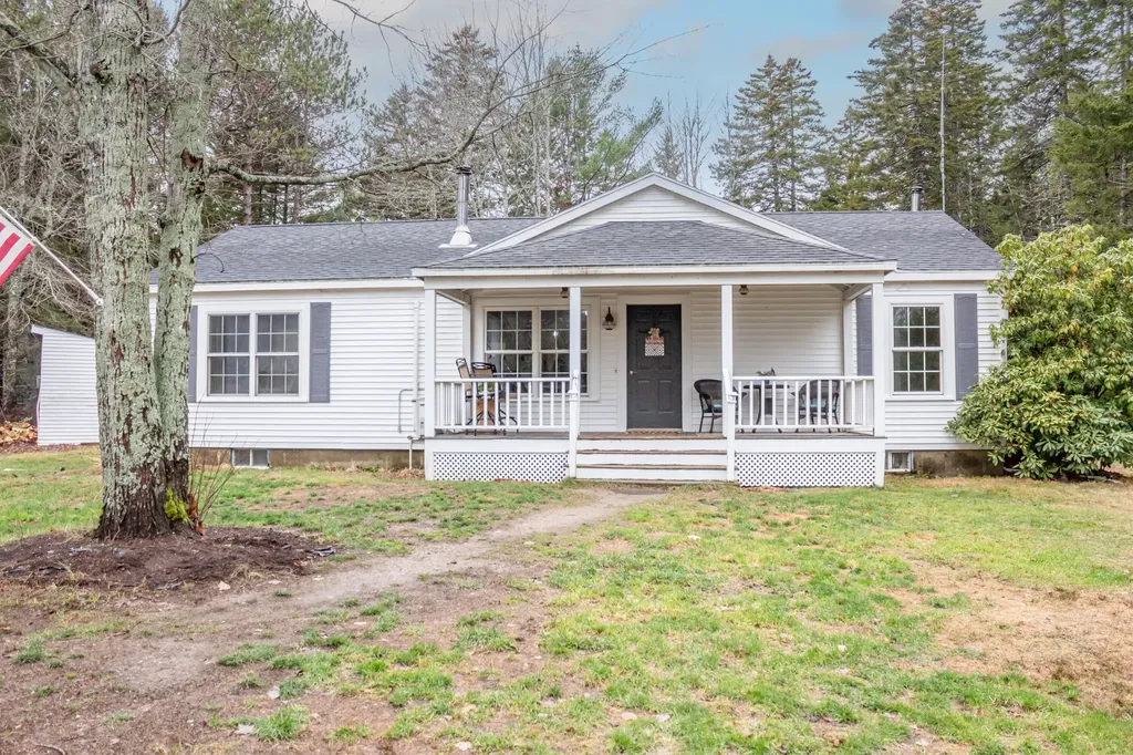 392 Bay Road Brooklin ME 04616