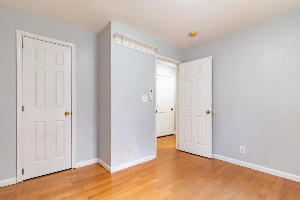 392 Bay Road Brooklin ME 04616