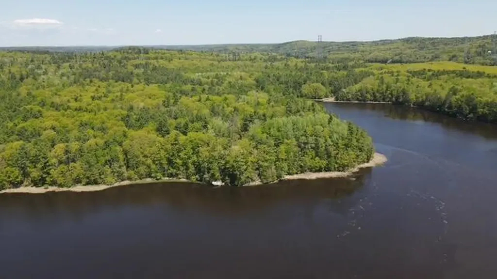 55 Lower Oak Point Road Winterport ME 04496