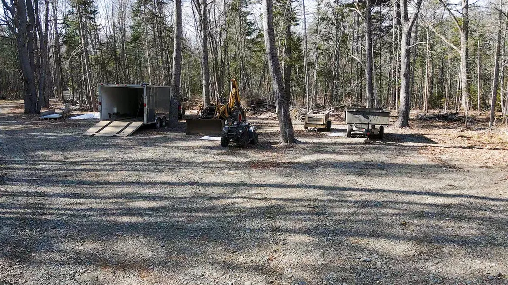 55 Lower Oak Point Road Winterport ME 04496