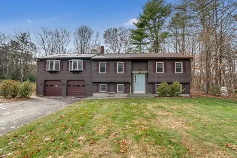 35 Eider Lane Topsham ME 04086