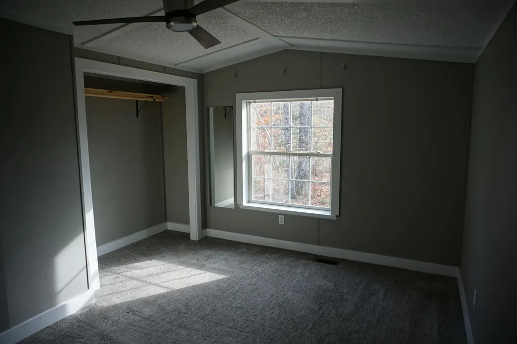 661 Park Street Paris ME 04281
