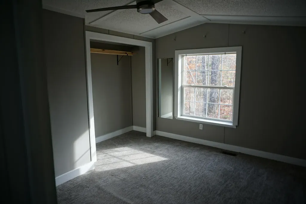 661 Park Street Paris ME 04281