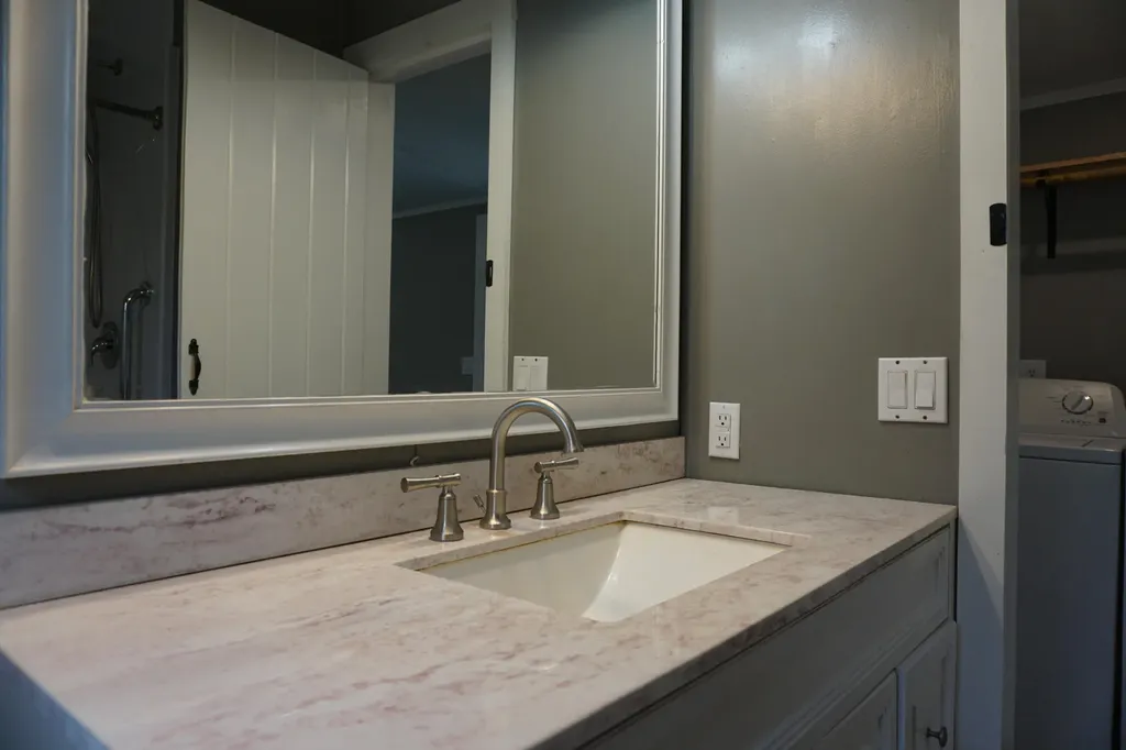 661 Park Street Paris ME 04281
