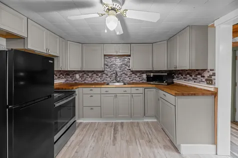 163 Silvers Mills Road Dexter ME 04930