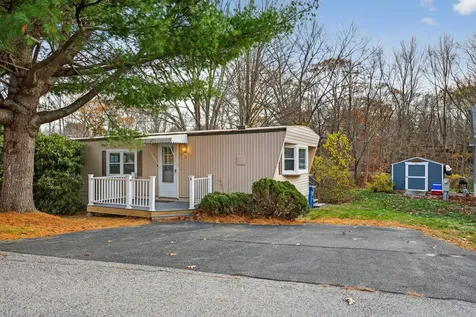 3 Sandalwood Circle Kittery ME 03904