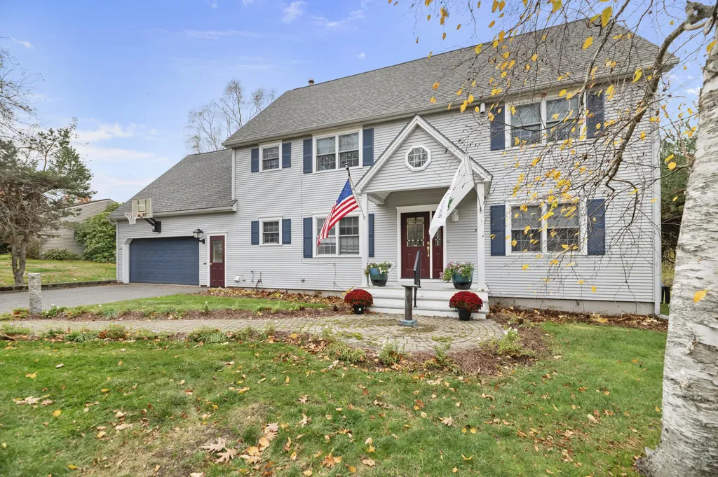 1302 Chase Road Veazie ME 04401