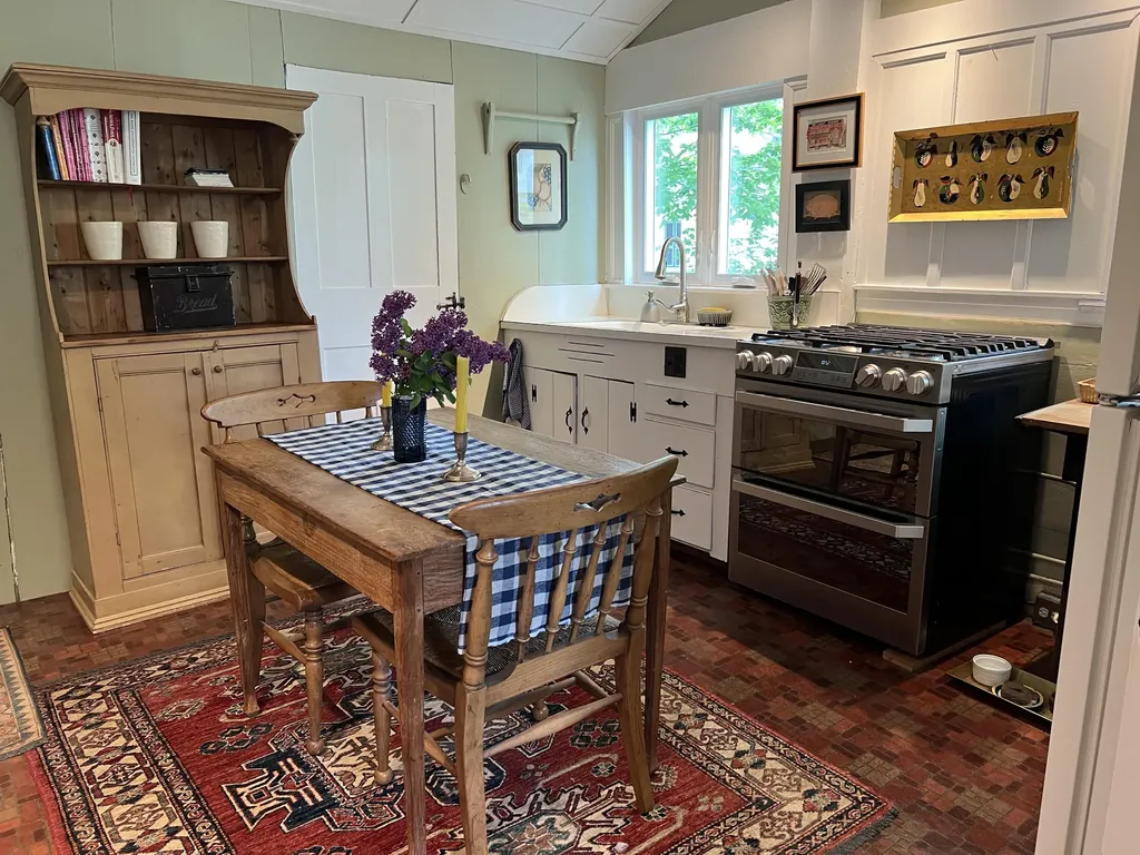 48 Lincoln Street Paris ME 04281
