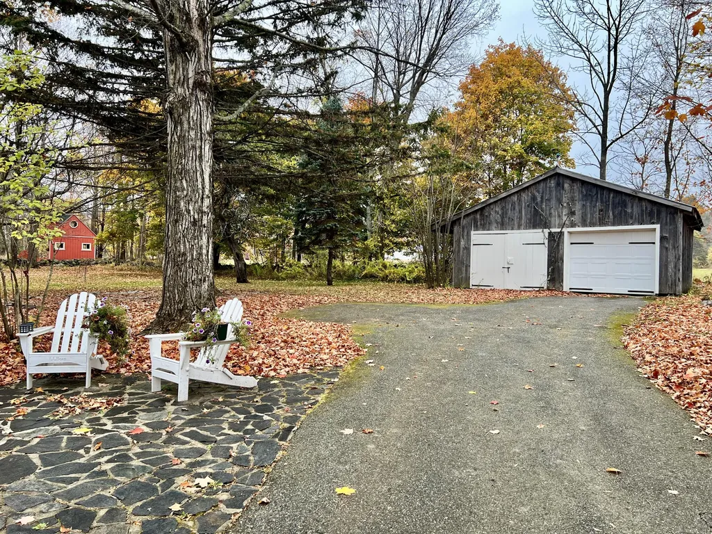 48 Lincoln Street Paris ME 04281