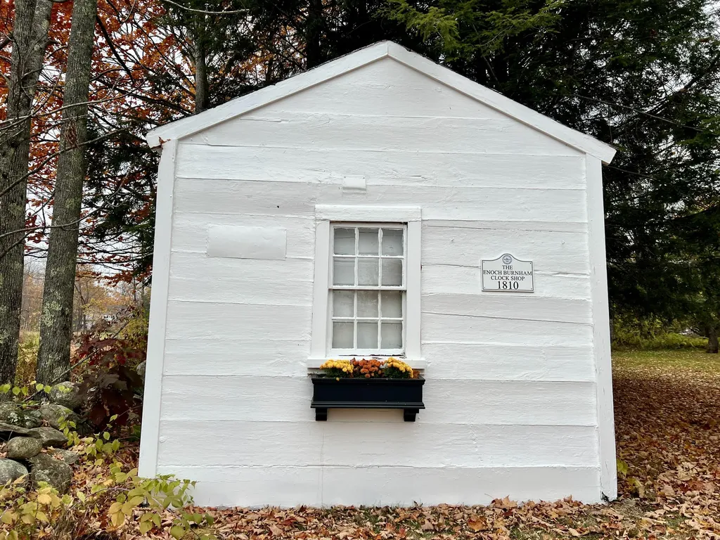 48 Lincoln Street Paris ME 04281