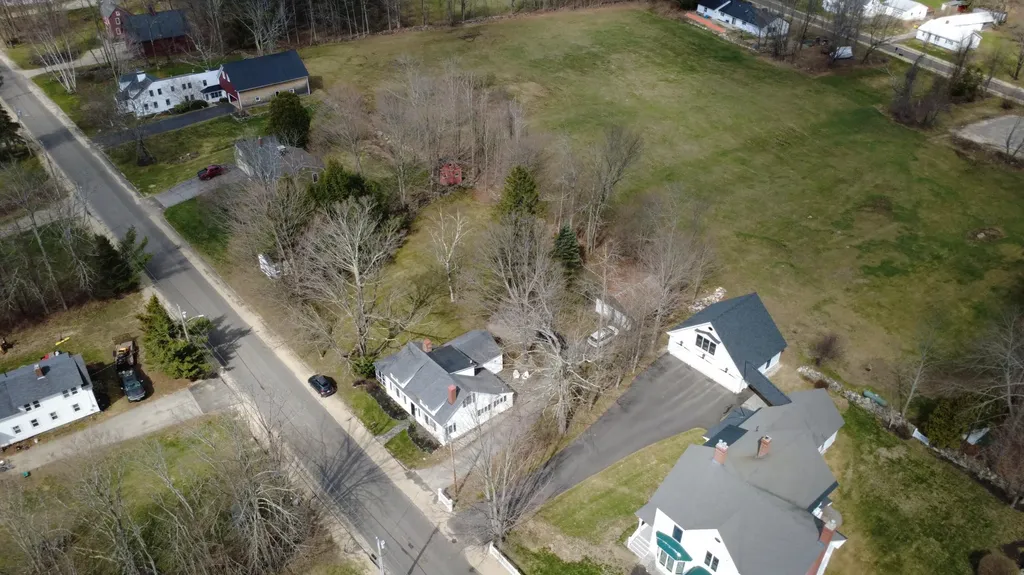 48 Lincoln Street Paris ME 04281