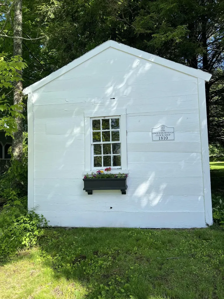 48 Lincoln Street Paris ME 04281