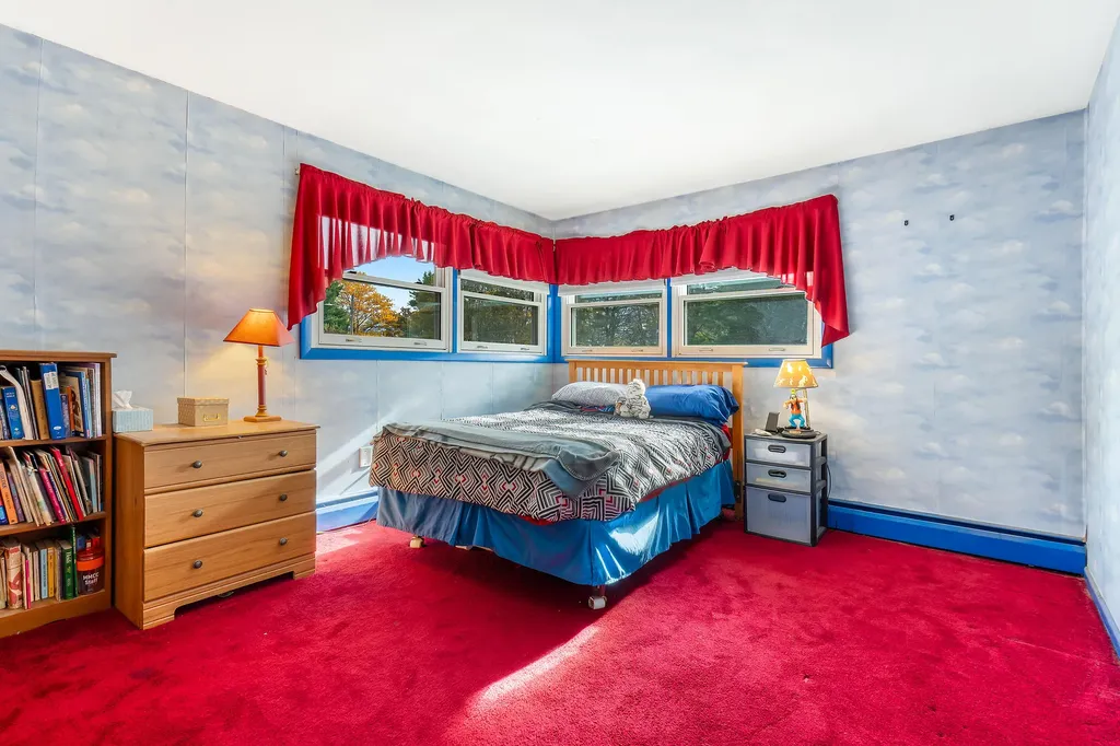 53 Hampton Avenue Auburn ME 04210