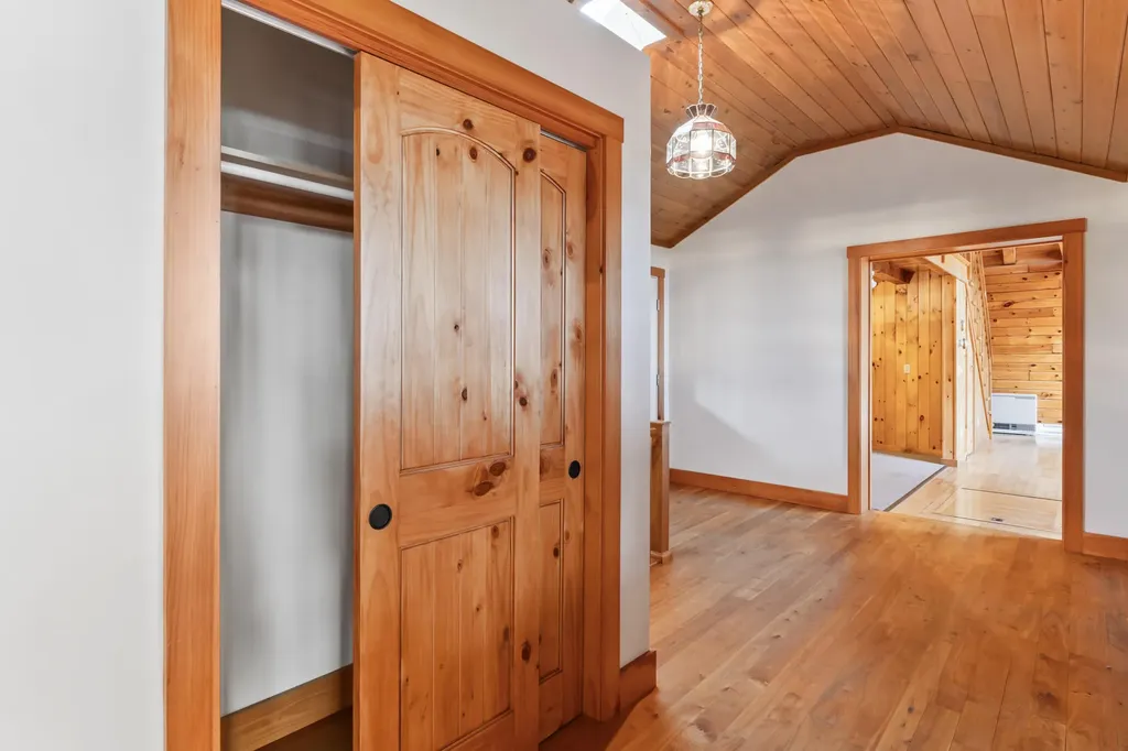 101 Butter Point Waldoboro ME 04572