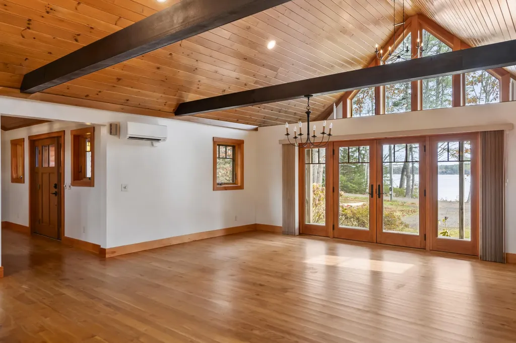 101 Butter Point Waldoboro ME 04572