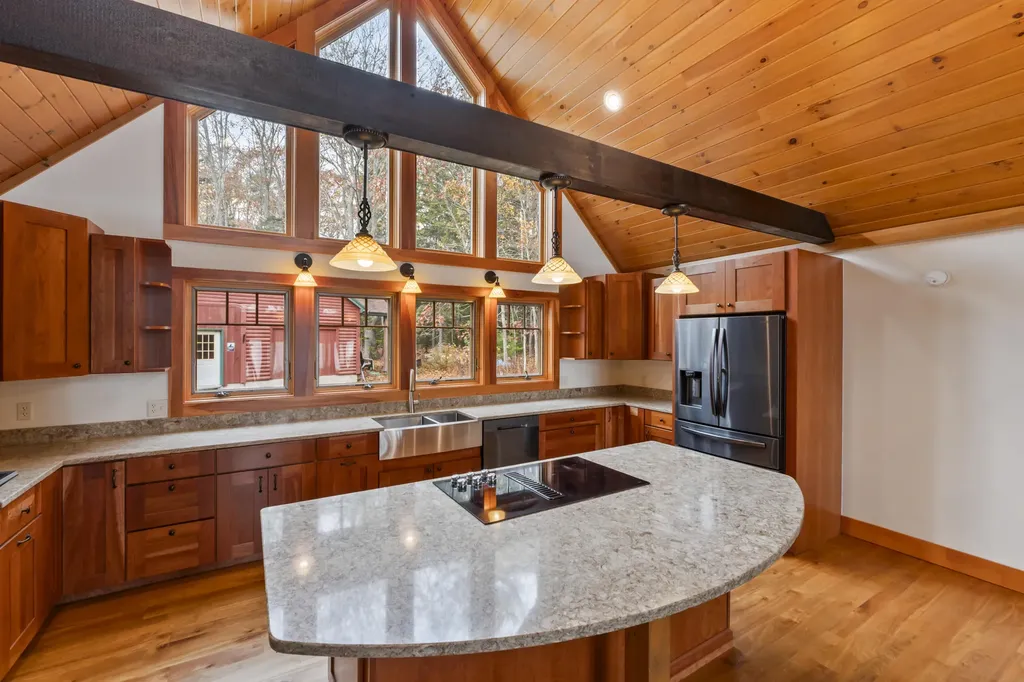 101 Butter Point Waldoboro ME 04572