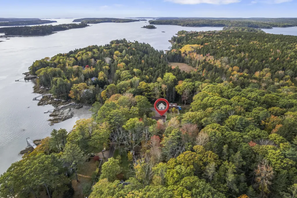 101 Butter Point Waldoboro ME 04572