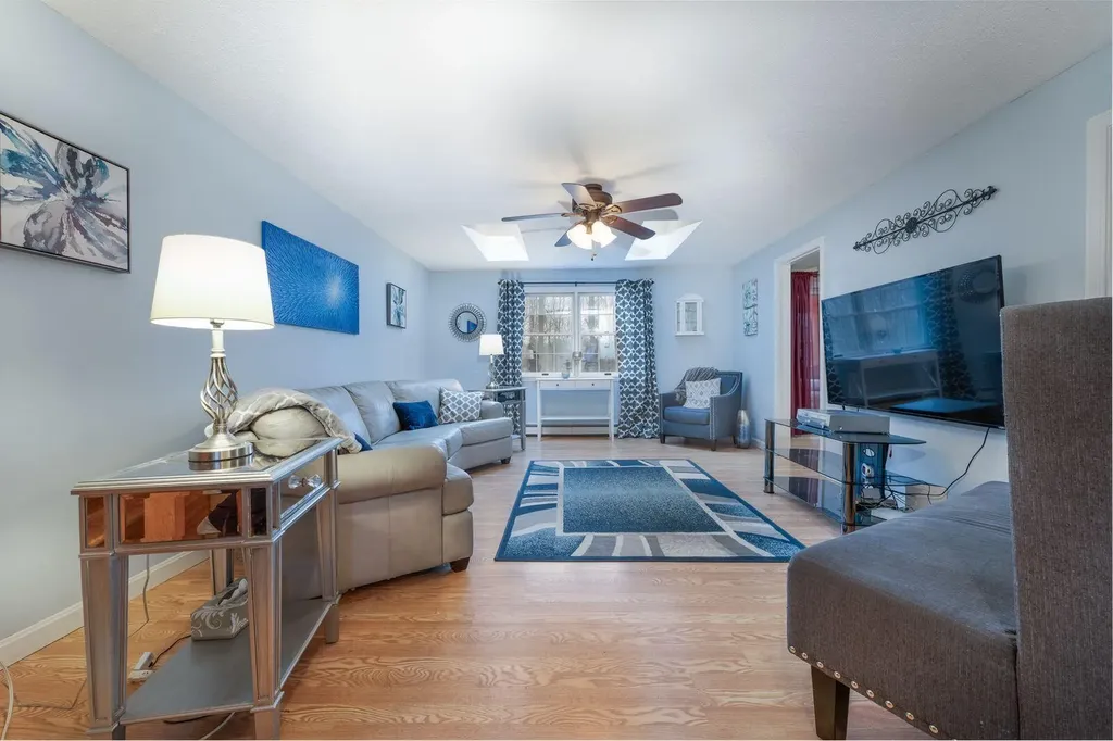 20 Rocky Hill Drive Brunswick ME 04011
